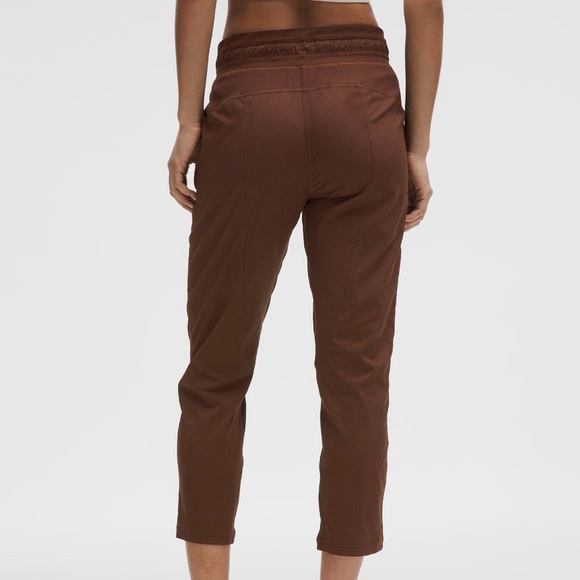 Lululemon Dance Studio Mid-Rise Crop Pant 10 - Picture 3 of 12